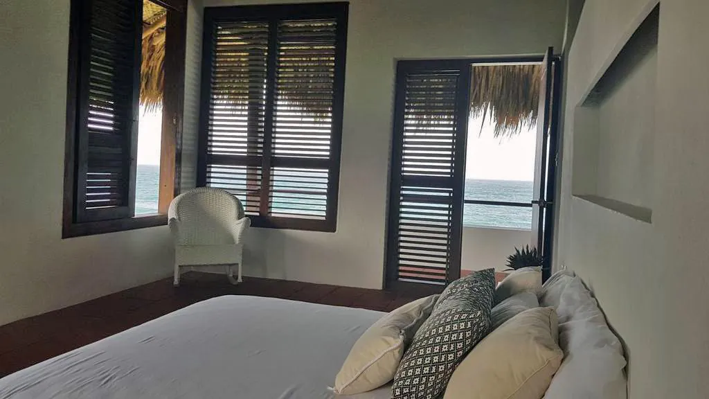 habitación deluxe vista al mar senda casa tayrona los naranjos 3