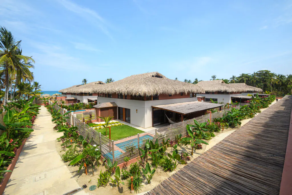 casa exterior senda kokkos beach