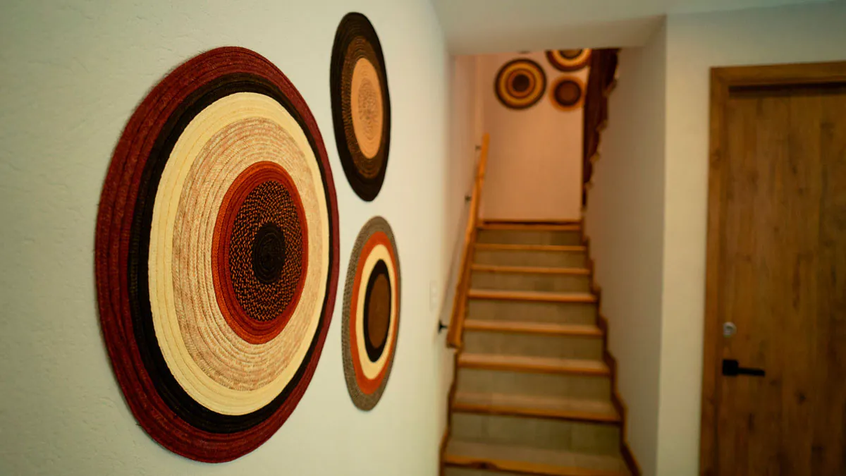 interior-escaleras-villa-2-habitaciones-con-pisicina