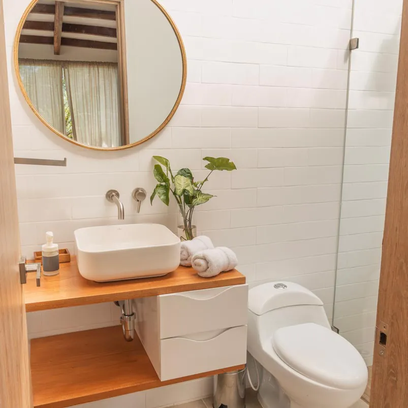 nido tucan baño